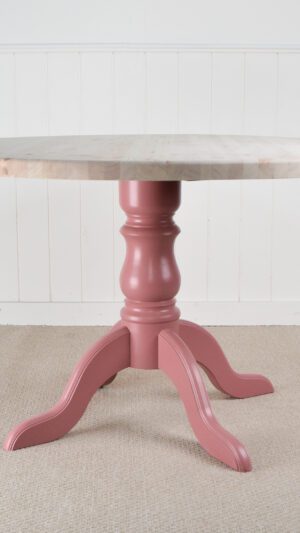Babylon Round Table, Pine